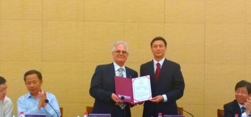 Il professor Giuliano Panza nominato professore onorario della Beijing University of Civil Engineering and Architecture-Giuliano Panza-