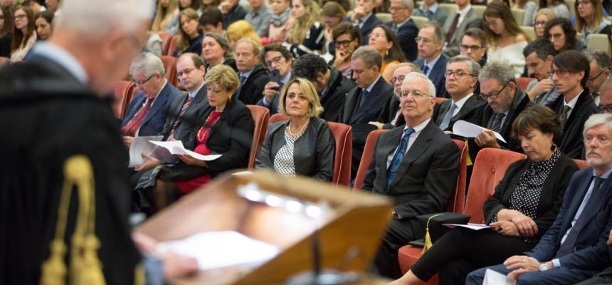 Laurea HC al Prof. Ackerman. Momenti della Cerimonia e gli interventi-lettura-