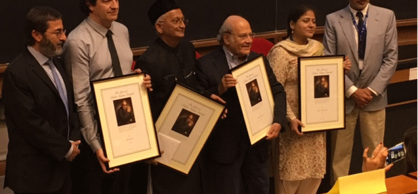 Premiato il prof. Ghirardi, con lo Spirit of Salam Award 2017-Momenti della premiazione del prof. Ghirardi-