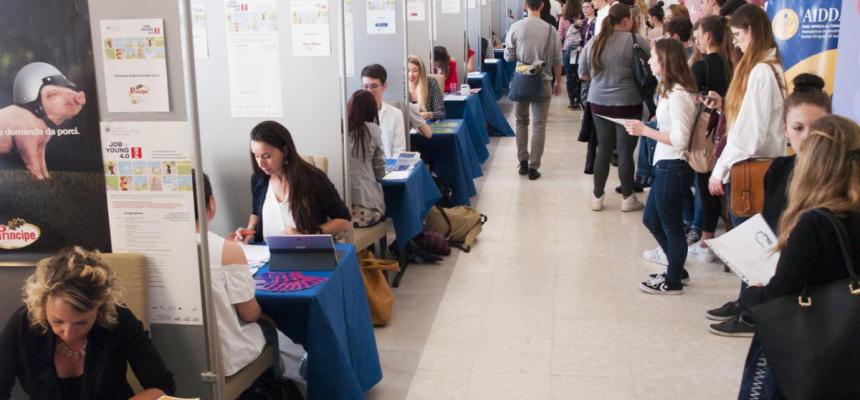 La scelta dell'università per il mercato del lavoro-job4young corridoio-