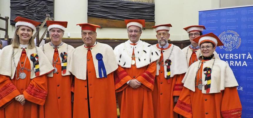 Laurea HC in Giurisprudenza a Claudio Magris dall'Università di Parma-foto gruppo-