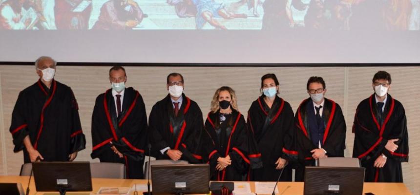 Riprendono le Sessioni di Laurea in presenza presso il Dipartimento di Scienze Mediche, Chirurgiche e della Salute-Med 2-Momenti delle Lauree di Odontoiatria, Trieste 15 luglio 2020 