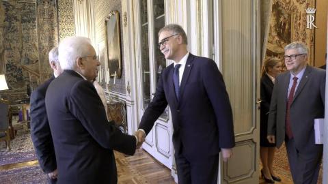 Il Rettore e le Istituzioni scientifiche regionali ricevuti dal Presidente Mattarella-Il Presidente Mattarella e il Rettore-