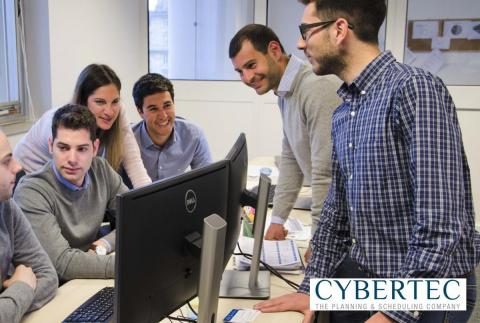 Presentazione e recruiting day Cybertec-team working cybertec-